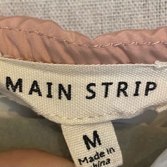 Main Strip (M) Color Block Windbreaker - Picture 3 of 5